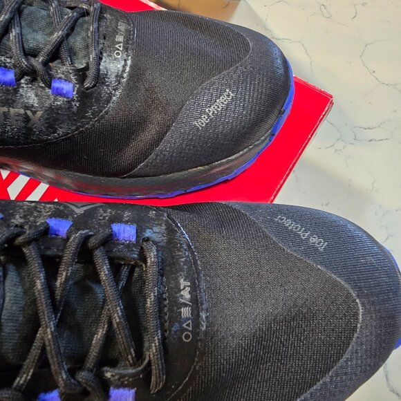 New Balance Fresh Foam Garo Midcut GORE-TEX Trail Running Black/Blue MENS 10.5 - Picture 12 of 16